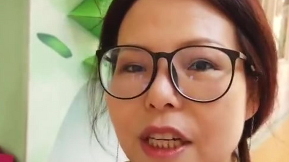 【超萌!小学生用黏土做Q版粽子:有腮红和眼睛像表情包】6月5日,江苏南京一小学的“包粽子”